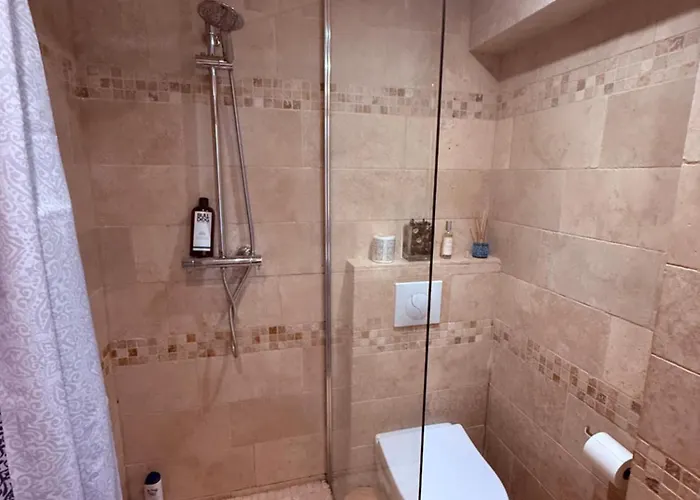 Charme, Pierres, Vieil * 昂蒂布